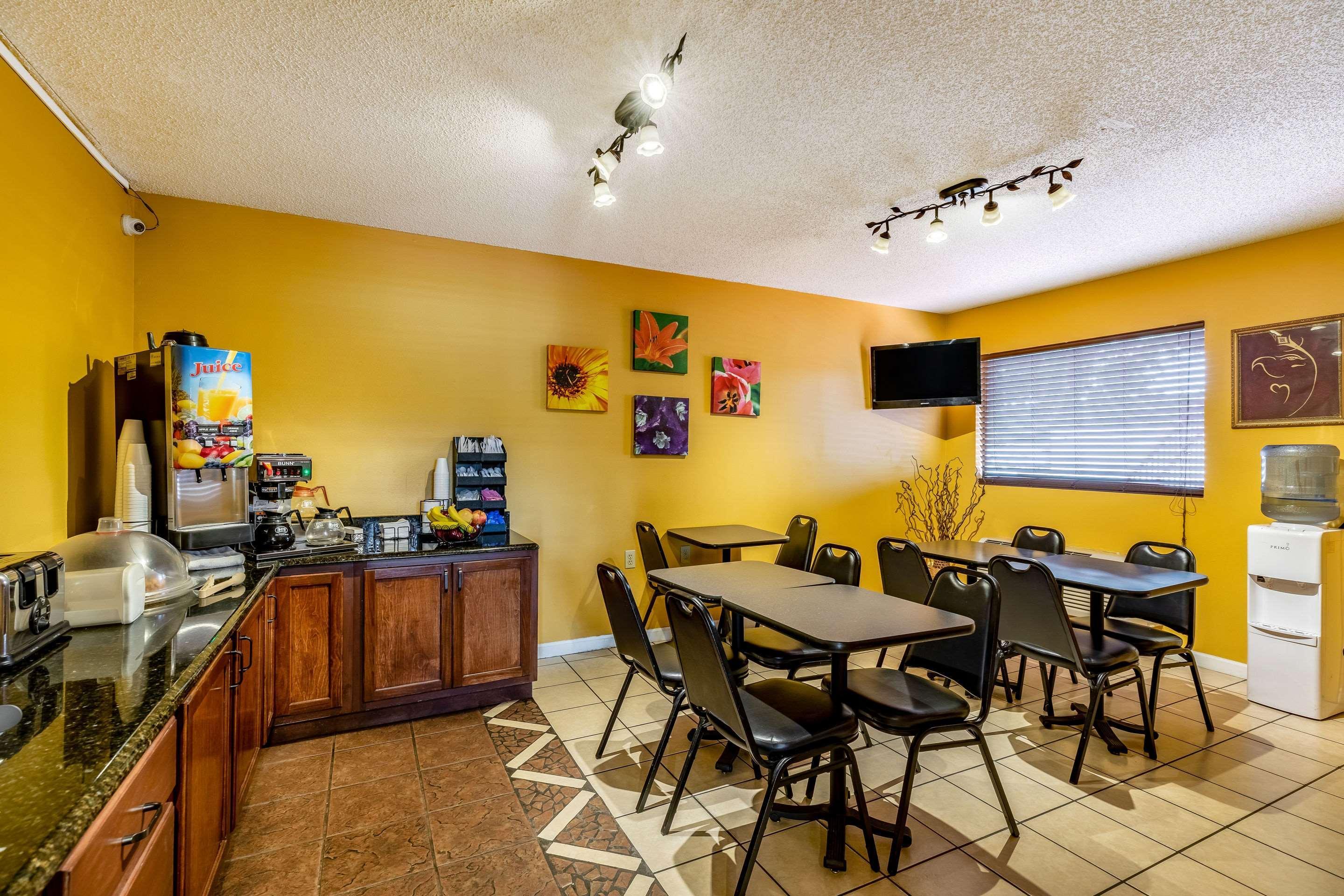 Econo Lodge Кингсленд Экстерьер фото